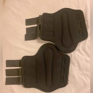 Black Medium Splint Boots
